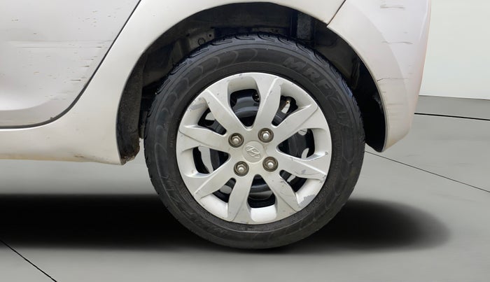 2017 Hyundai Eon MAGNA +, Petrol, Manual, 83,187 km, Left Rear Wheel