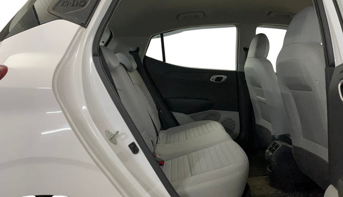 2024 Hyundai GRAND I10 NIOS SPORTZ 1.2 KAPPA VTVT, Petrol, Manual, 4,586 km, Right Side Rear Door Cabin