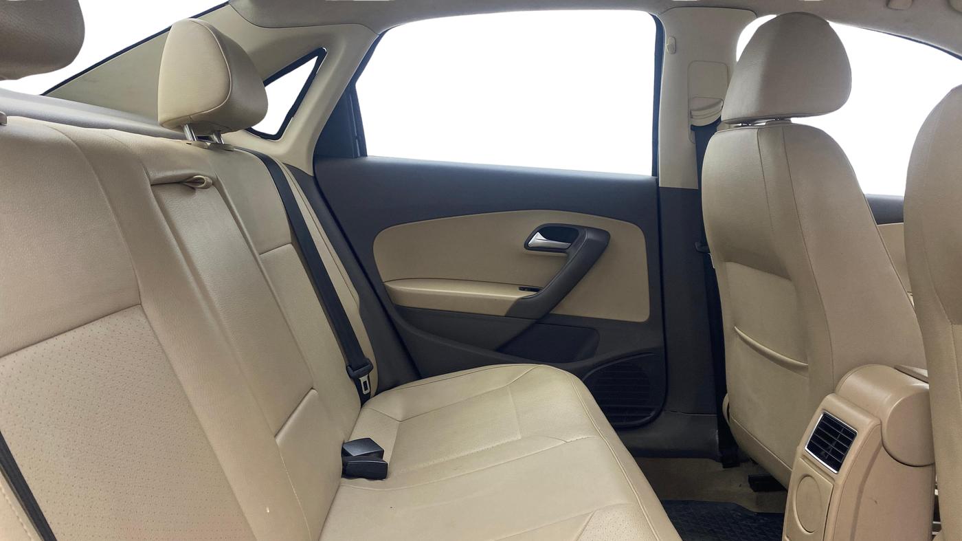 2019 Volkswagen Vento HIGHLINE DIESEL 1.5, Diesel, Manual, 1,33,081 km, Right Side Rear Door Cabin