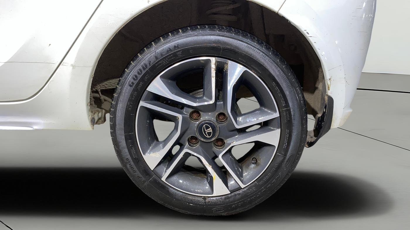 2022 Tata Tiago XZ PLUS PETROL, Petrol, Manual, 14,948 km, Left Rear Wheel