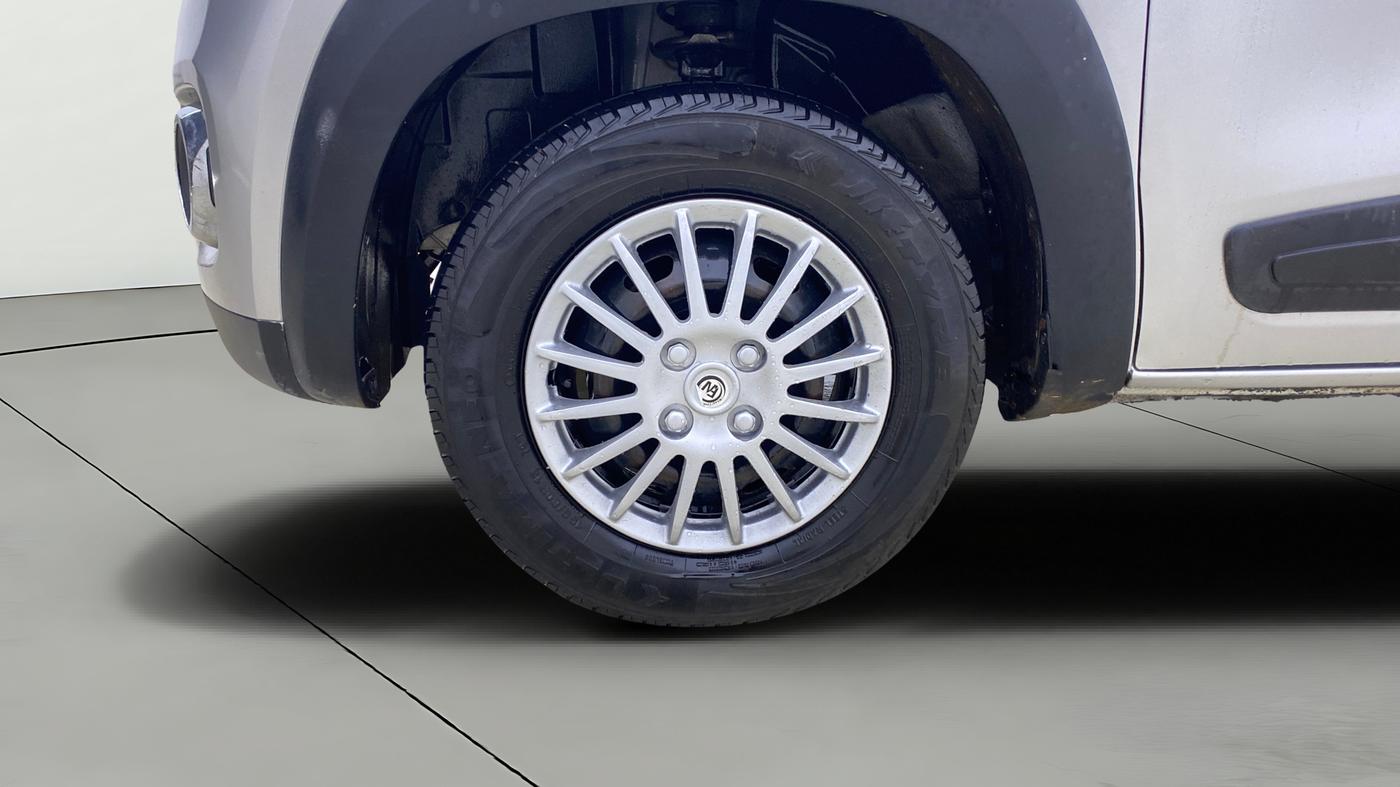 2019 Renault Kwid RXT 1.0 AMT (O), Petrol, Automatic, 35,531 km, Left Front Wheel