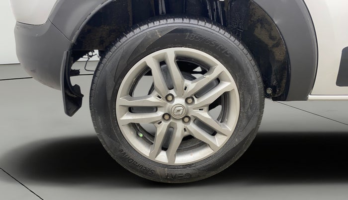 2023 Renault TRIBER RXZ AMT, Petrol, Automatic, 32,928 km, Right Rear Wheel