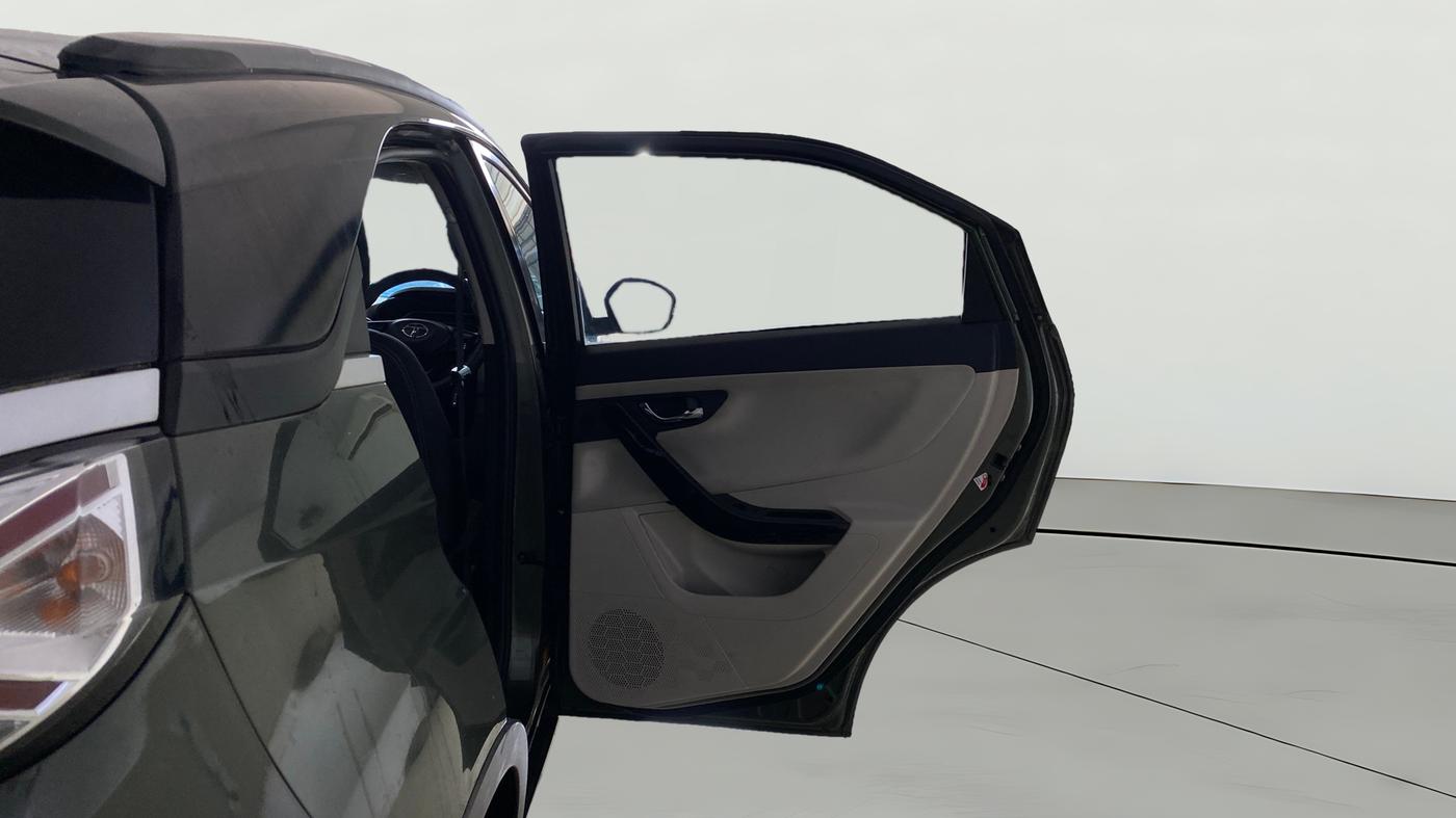 2022 Tata NEXON XZA PLUS PETROL, Petrol, Automatic, 23,976 km, RHS Rear Door