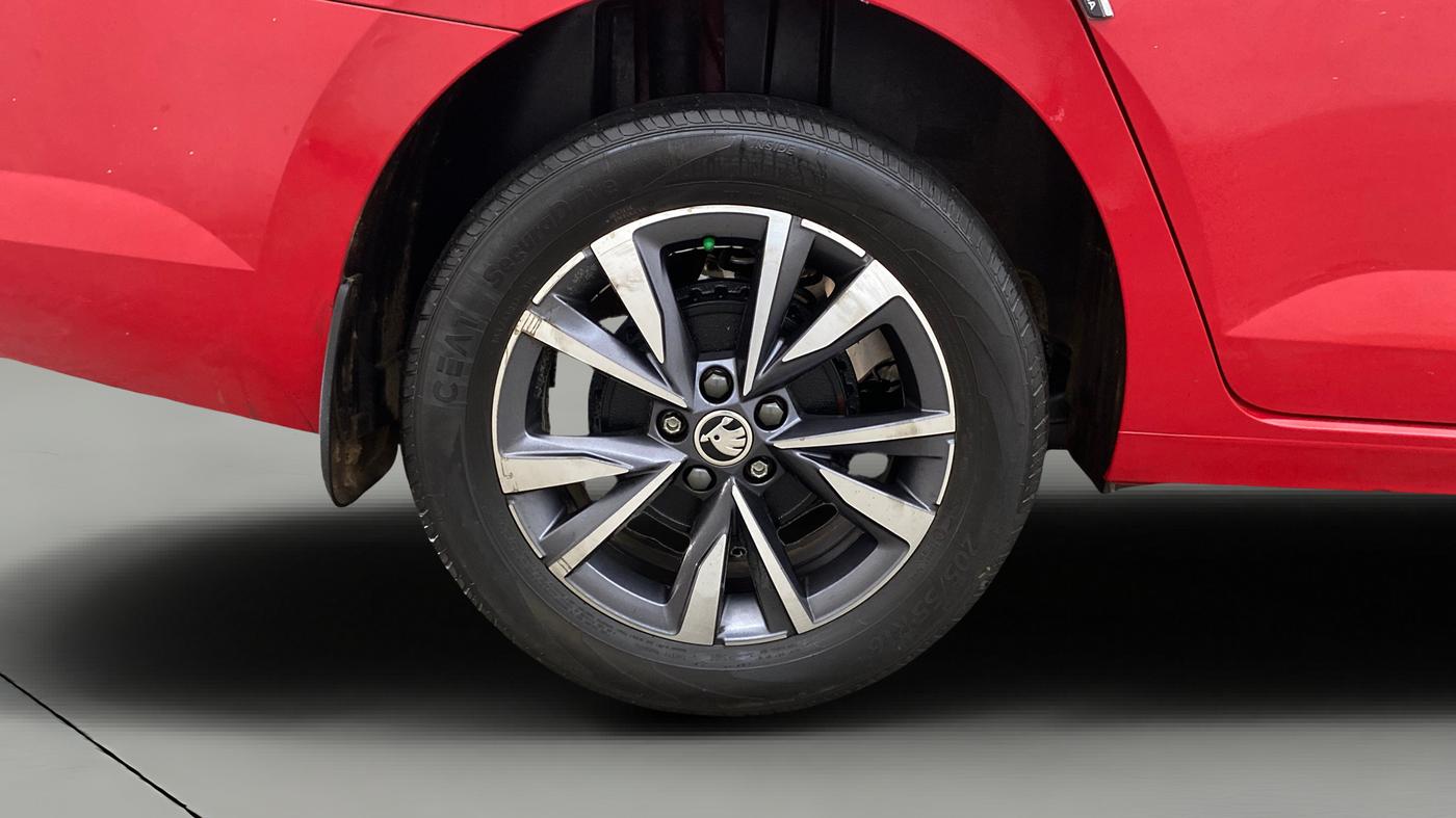 2022 Skoda SLAVIA STYLE 1.5L TSI DSG, Petrol, Automatic, 78,348 km, Right Rear Wheel