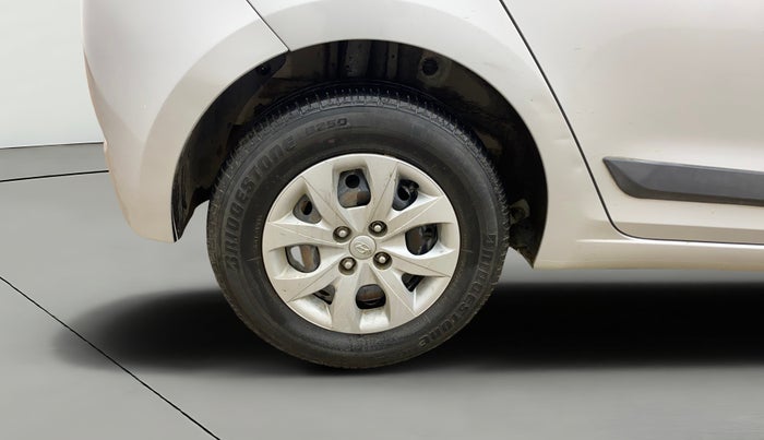 2016 Hyundai Elite i20 MAGNA 1.2, Petrol, Manual, 36,190 km, Right Rear Wheel