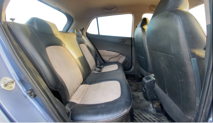 2015 Hyundai Grand i10 MAGNA 1.2 KAPPA VTVT, Petrol, Manual, 63,219 km, Right Side Rear Door Cabin