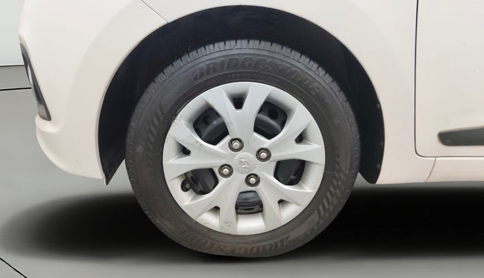 2015 Hyundai Grand i10 SPORTZ 1.2 KAPPA VTVT, Petrol, Manual, 42,040 km, Left Front Wheel