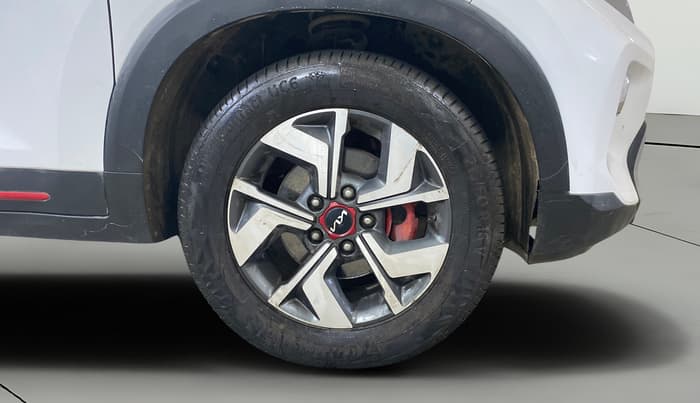 2022 KIA SONET GTX PLUS 1.5 AT, Diesel, Automatic, 84,044 km, Right Front Wheel