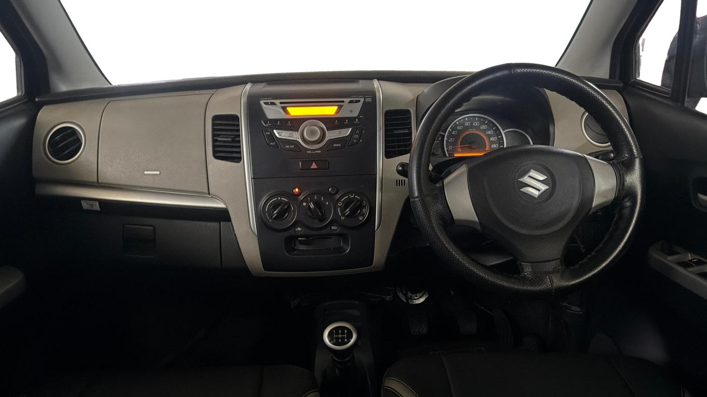 2016 Maruti Wagon R 1.0 VXI, Petrol, Manual, 38,381 km, Dashboard