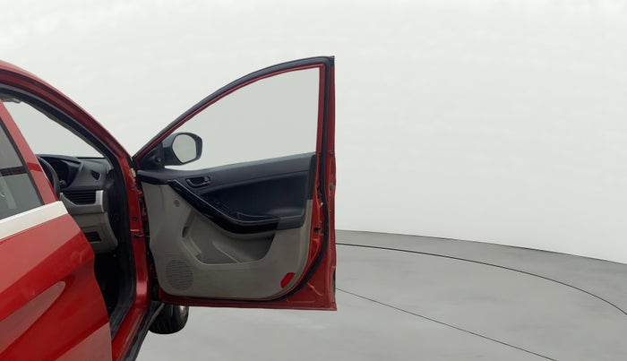 2018 Tata NEXON XMA PETROL, Petrol, Automatic, 87,228 km, RHS Front Door