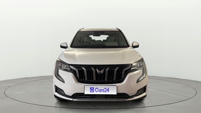2022 Mahindra XUV700 AX 7 LUXURY D AT 7 STR, Diesel, Automatic, 1,05,851 km, Front