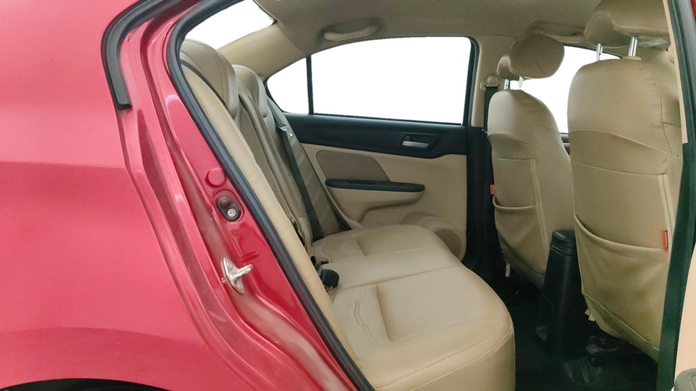 2021 Honda Amaze 1.2L I-VTEC VX CVT, Petrol, Automatic, 38,488 km, Right Side Rear Door Cabin