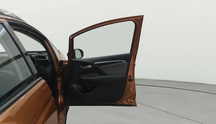 2018 Honda WR-V 1.5L I-DTEC VX MT, Diesel, Manual, 91,974 km, RHS Front Door