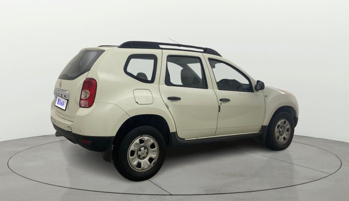 2014 Renault Duster 85 PS RXE DIESEL, Diesel, Manual, 97,110 km, Right Back Diagonal