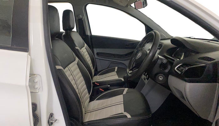 2023 Tata Tiago XT CNG, CNG, Manual, 27,707 km, Right Side Front Door Cabin