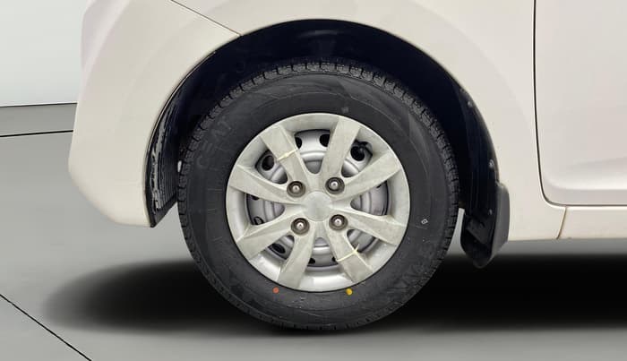2016 Hyundai Eon ERA PLUS (O), Petrol, Manual, 36,421 km, Left Front Wheel