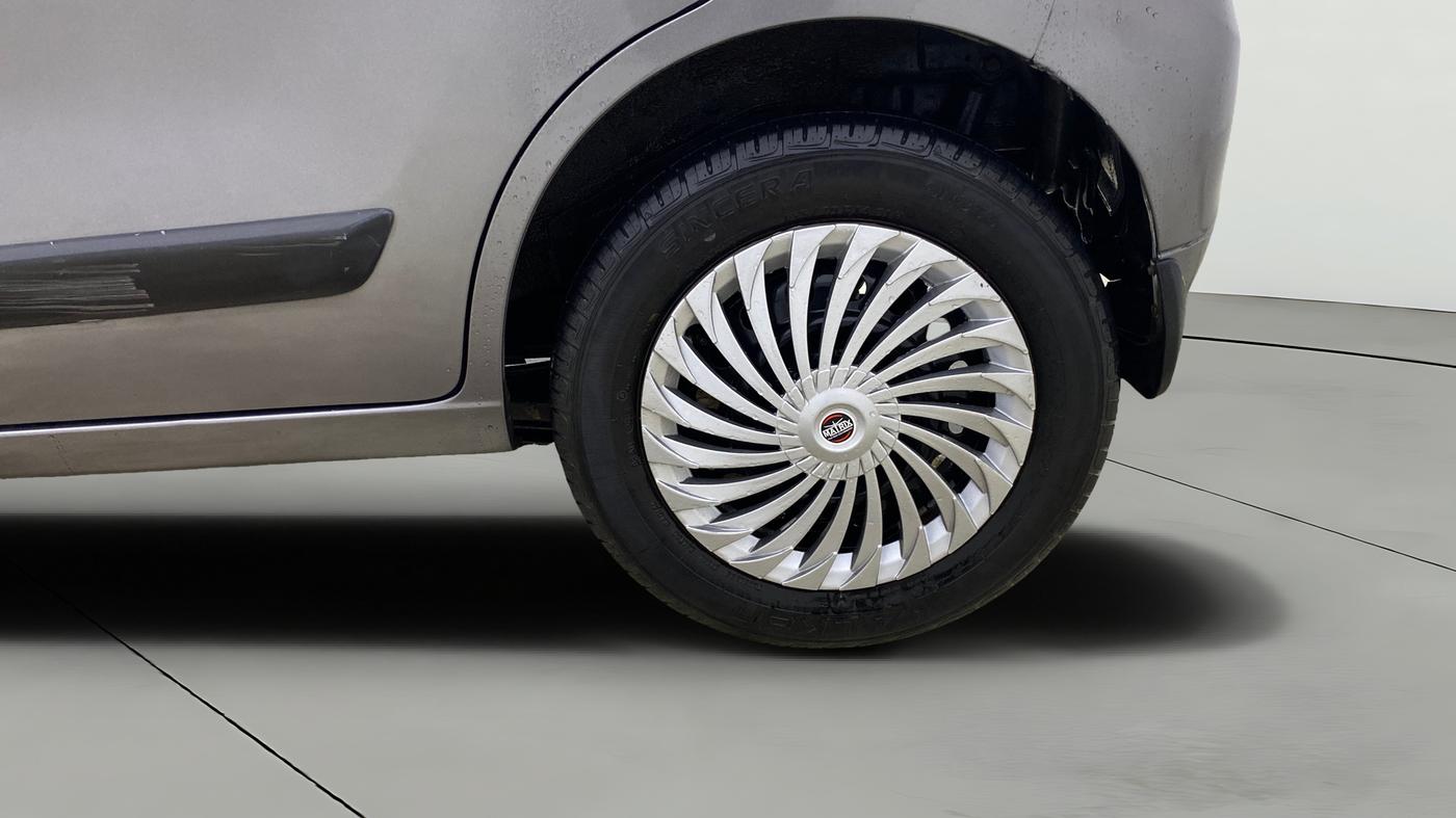 2014 Maruti Wagon R 1.0 VXI, Petrol, Manual, 68,936 km, Left Rear Wheel