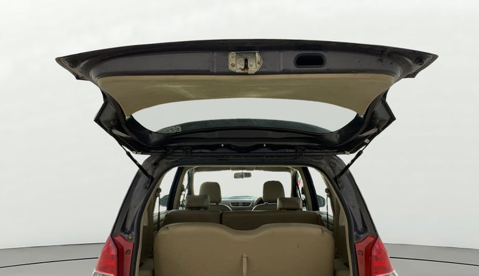 2015 Maruti Ertiga VXI CNG, CNG, Manual, 81,031 km, Boot Door Open