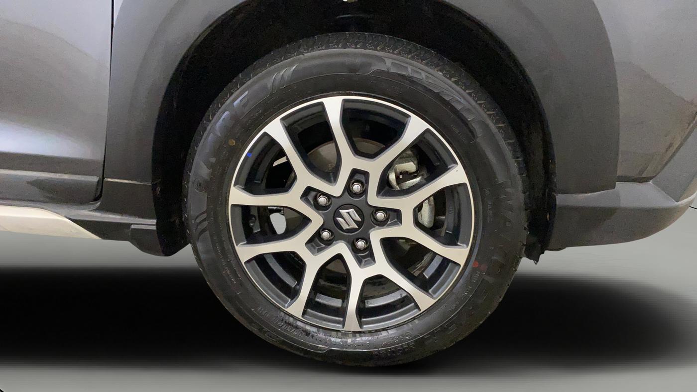 2025 Maruti XL6 ALPHA AT, Petrol, Automatic, 19,583 km, Right Front Wheel