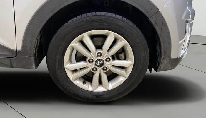 2016 Hyundai Creta SX PLUS 1.6 PETROL, Petrol, Manual, 62,499 km, Right Front Wheel