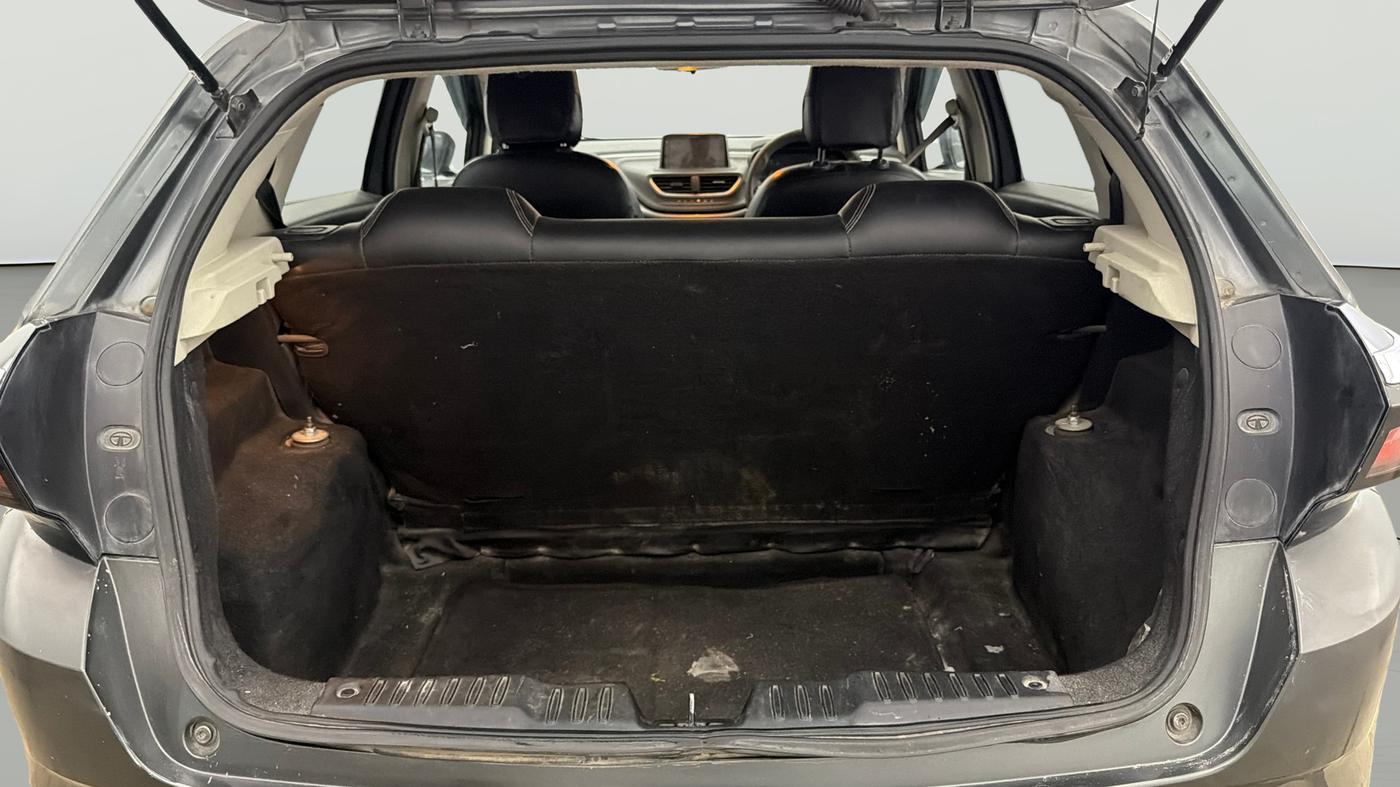 2022 Tata ALTROZ XT PETROL, Petrol, Manual, 53,604 km, Boot Open Zoomed View