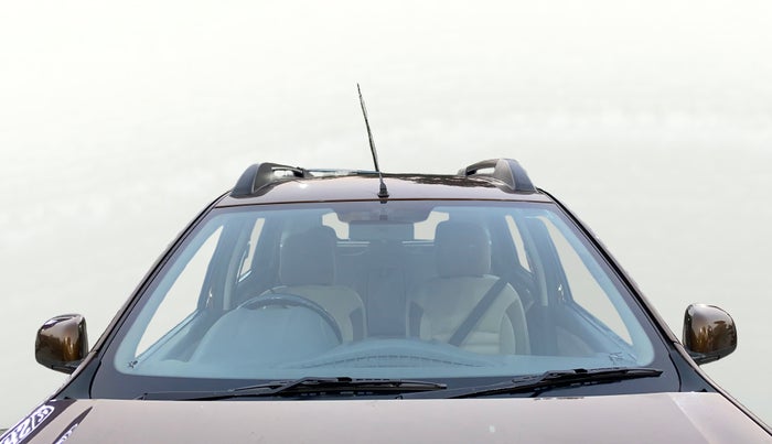 2013 Renault Duster RXL PETROL, Petrol, Manual, 59,188 km, Front Windshield