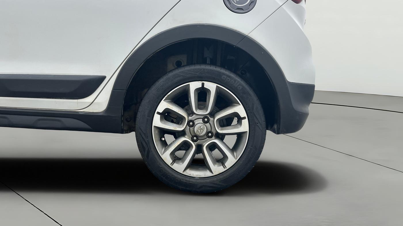 2017 Hyundai i20 Active 1.2 SX, Petrol, Manual, 63,751 km, Left Rear Wheel