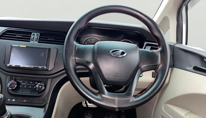 2019 Mahindra MARAZZO M2 7STR, Diesel, Manual, 1,49,602 km, Steering Wheel Close Up