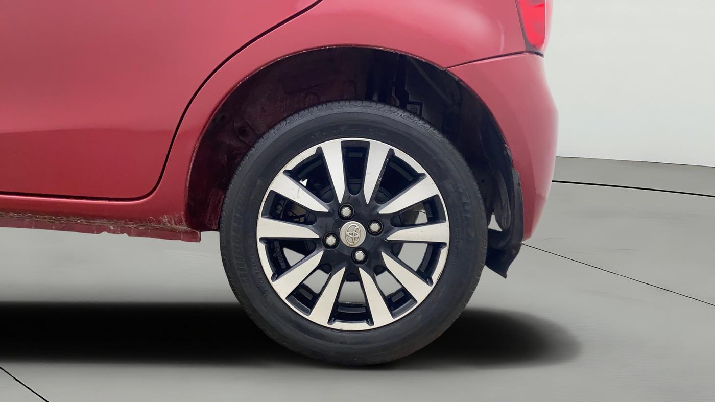 2016 Toyota Etios Liva V, Petrol, Manual, 37,689 km, Left Rear Wheel