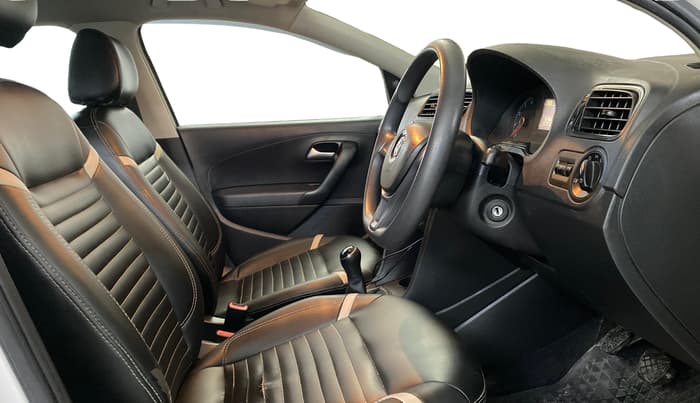 2019 Volkswagen Polo TRENDLINE 1.0L, Petrol, Manual, 67,707 km, Right Side Front Door Cabin