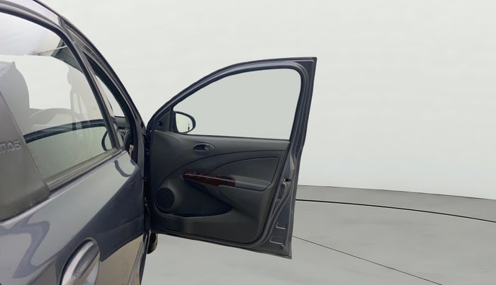 2013 Toyota Etios G, Petrol, Manual, 29,692 km, RHS Front Door