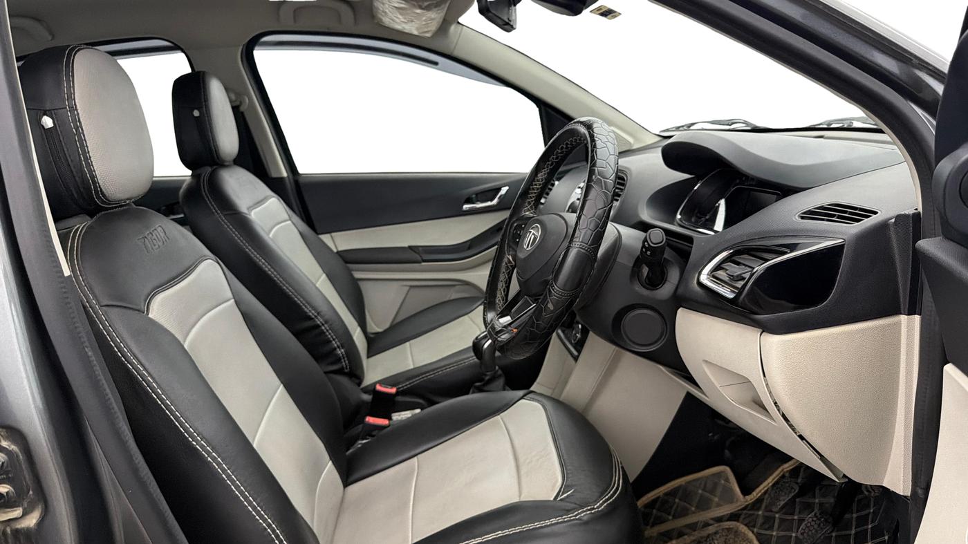 2023 Tata TIGOR XZ PLUS PETROL, Petrol, Manual, 23,847 km, Right Side Front Door Cabin