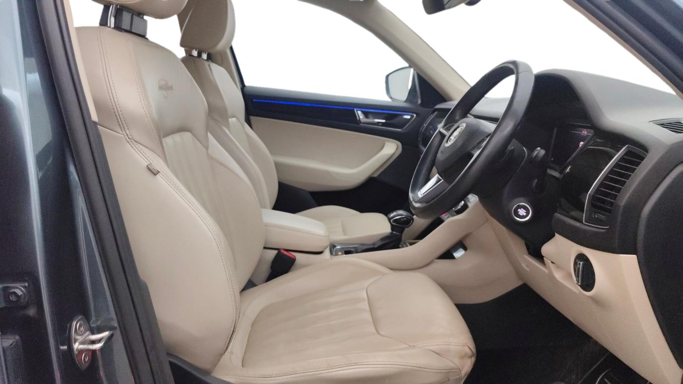2019 Skoda Kodiaq L&K 2.0 TDI 4X4 AT, Diesel, Automatic, 1,42,183 km, Right Side Front Door Cabin