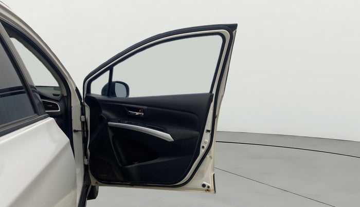 2018 Maruti S Cross ZETA 1.3, Diesel, Manual, 70,253 km, RHS Front Door