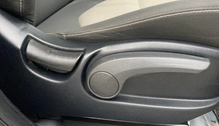 2018 Hyundai Creta SX 1.6 PETROL, Petrol, Manual, 56,592 km, Driver Side Adjustment Panel