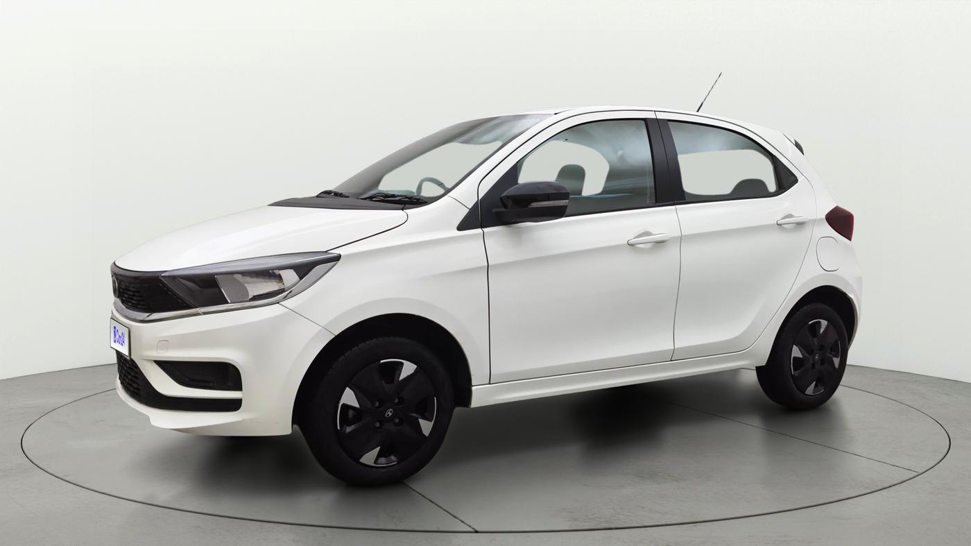 2025 Tata Tiago XT PETROL, Petrol, Manual, 11,252 km, Left Front Diagonal