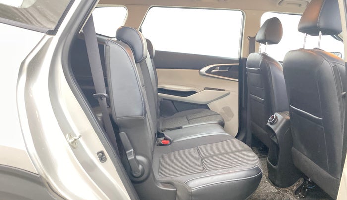 2022 KIA CARENS PRESTIGE 1.5 PETROL 7 STR, CNG, Manual, 14,845 km, Right Side Rear Door Cabin