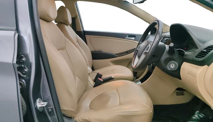 2016 Hyundai Verna 1.6 VTVT S AT, Petrol, Automatic, 80,249 km, Right Side Front Door Cabin