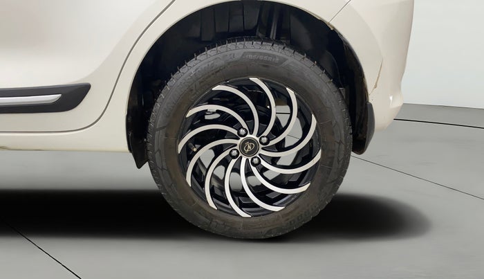 2023 Maruti Swift ZXI AMT, Petrol, Automatic, 14,033 km, Left Rear Wheel