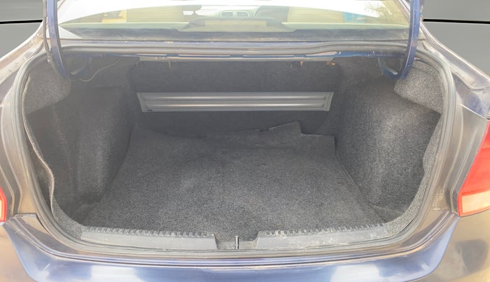 2015 Volkswagen Vento HIGHLINE PLUS 1.2 AT 16 ALLOY, Petrol, Automatic, 76,519 km, Boot Open Zoomed View