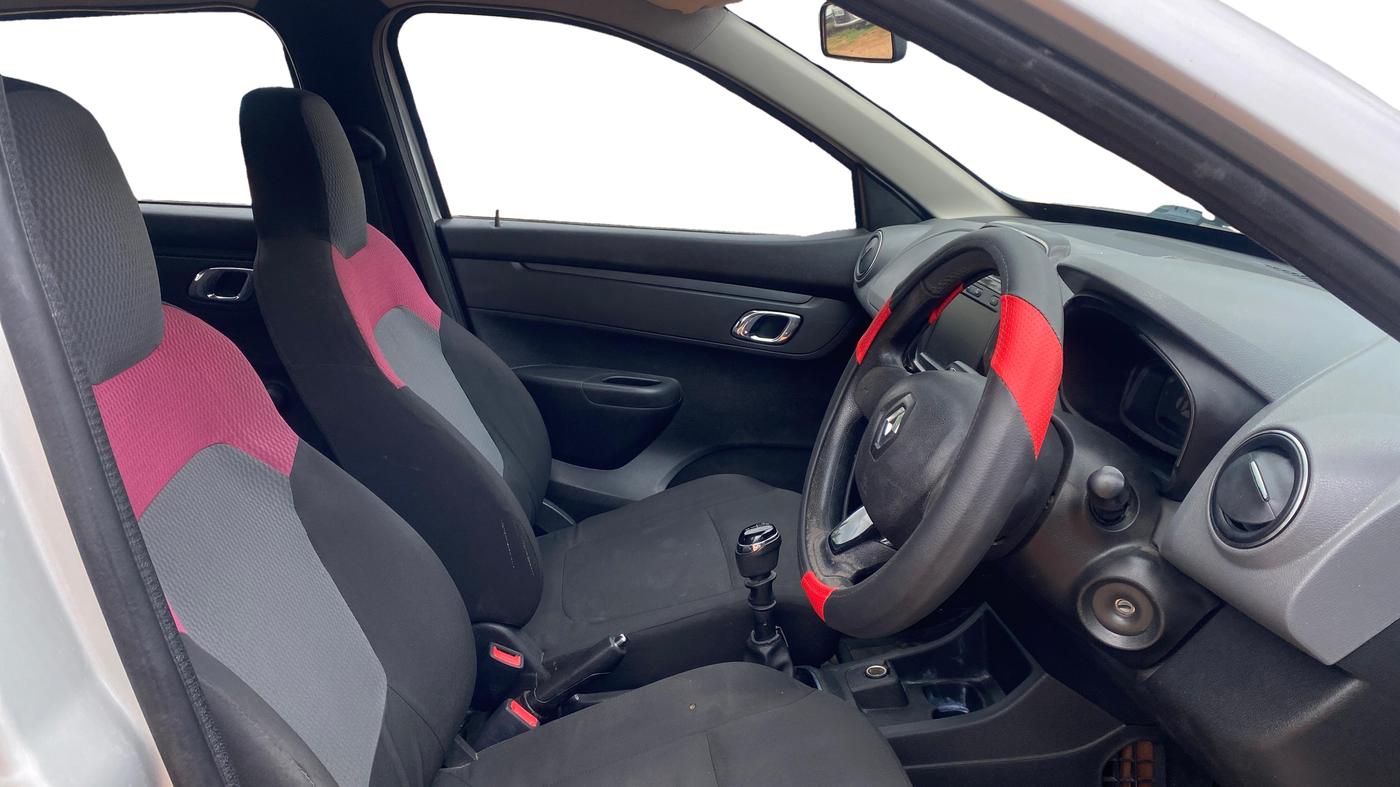 2018 Renault Kwid RXT 1.0 (O), Petrol, Manual, 99,150 km, Right Side Front Door Cabin