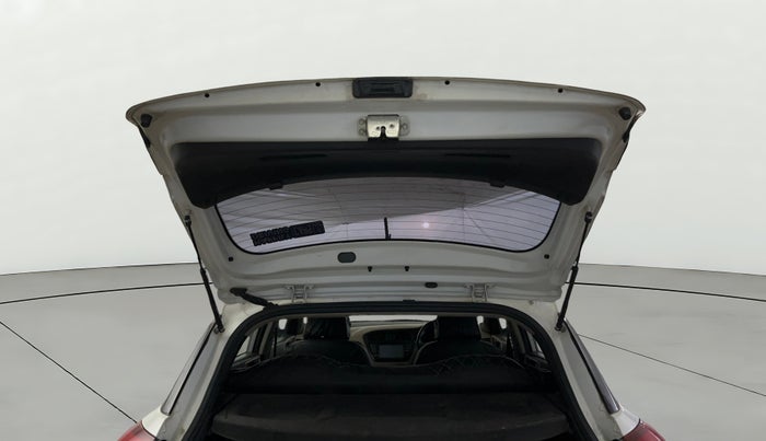 2017 Hyundai Elite i20 ASTA 1.2, CNG, Manual, 66,289 km, Boot Door Open