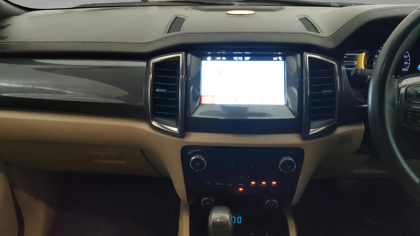 2017 Ford Endeavour TITANIUM 3.2 4X4 AT, Diesel, Automatic, 86,194 km, Air Conditioner