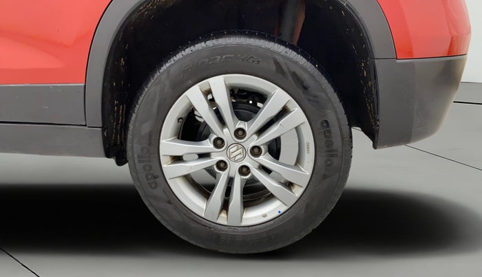 2016 Maruti Vitara Brezza ZDI PLUS DUAL TONE, Diesel, Manual, 1,11,798 km, Left Rear Wheel