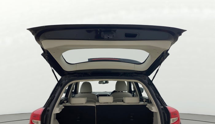 2019 Mahindra XUV300 W8 (O) 1.5 DIESEL, Diesel, Manual, 42,533 km, Boot Door Open