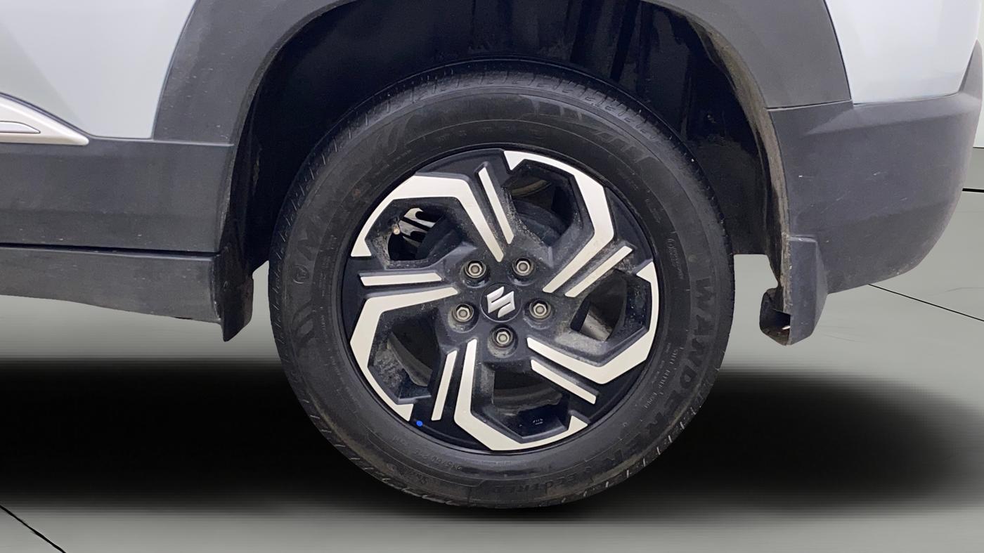 2024 Maruti BREZZA VXI S-CNG, CNG, Manual, 29,470 km, Left Rear Wheel