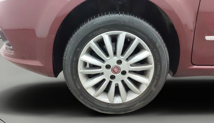 2016 Fiat Linea EMOTION 1.4 L T JET, Petrol, Manual, 22,223 km, Left Front Wheel