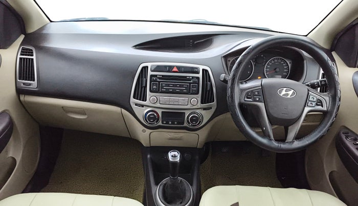 2013 Hyundai i20 SPORTZ 1.4 CRDI, Diesel, Manual, 1,01,692 km, Dashboard