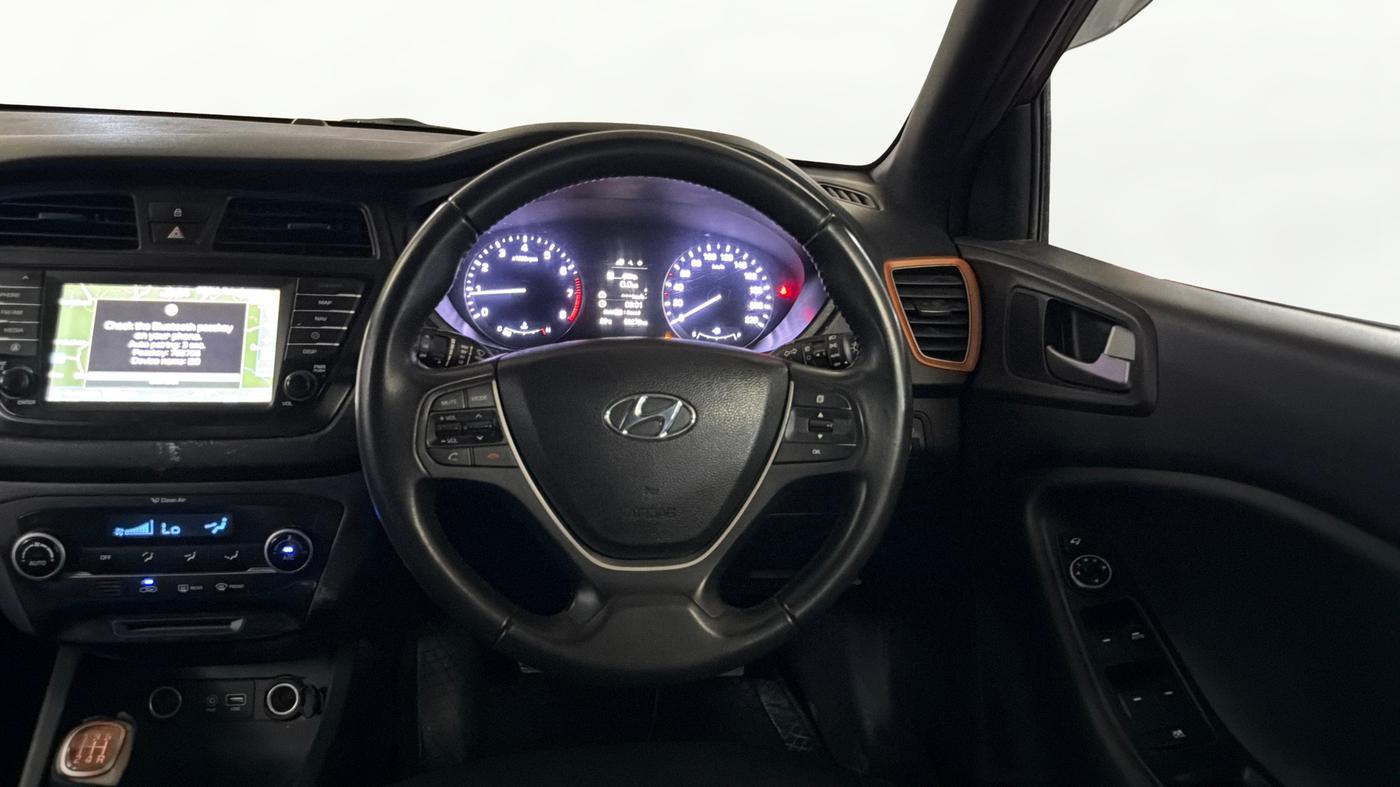 2015 Hyundai i20 Active 1.2 SX, Petrol, Manual, 56,279 km, Steering Wheel Close Up