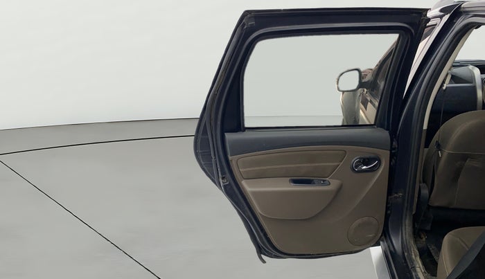 2016 Renault Duster 110 PS RXZ 4X2 AMT DIESEL, Diesel, Automatic, 86,321 km, LHS Rear Door